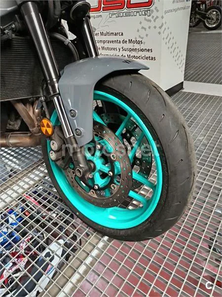 Yamaha MT-09 – Vista 5