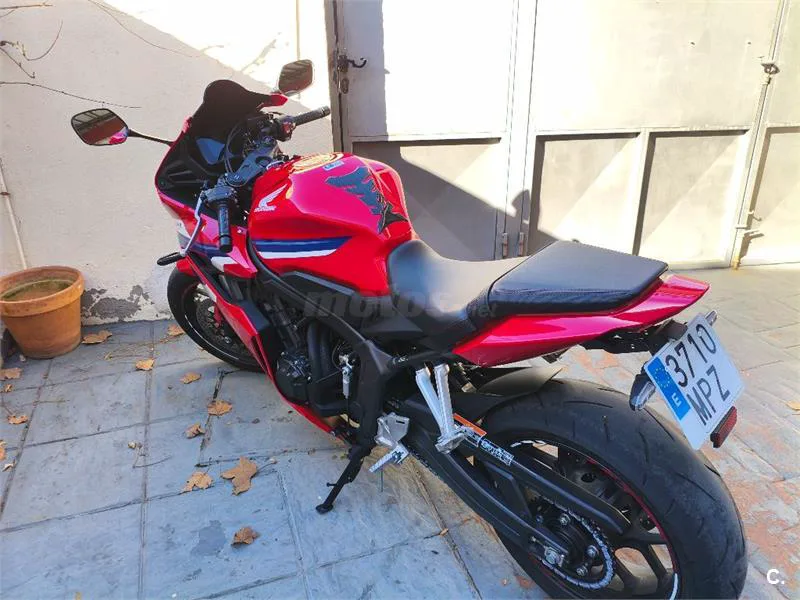 Honda CB 650 R – Vista 3