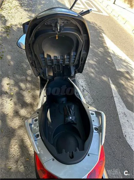 Yamaha XMAX 250 – Vista 5