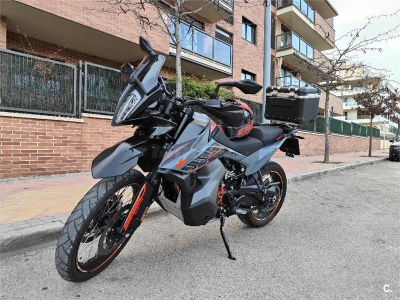 KTM 890 – Vista 5