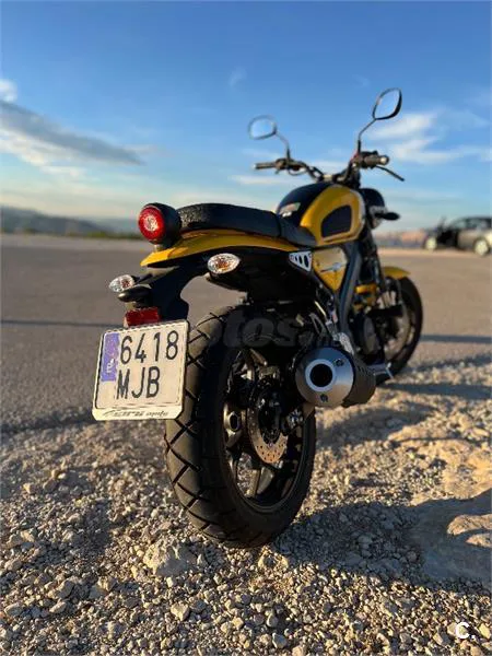 Yamaha XSR 125 – Vista 3