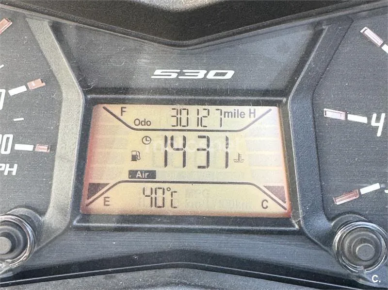 Yamaha TMAX 530 – Vista 4