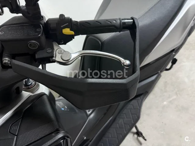 Kymco DTX 125 – Vista 4