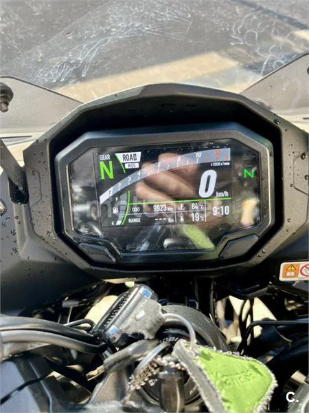 Kawasaki Ninja 1000 SX – Vista 10