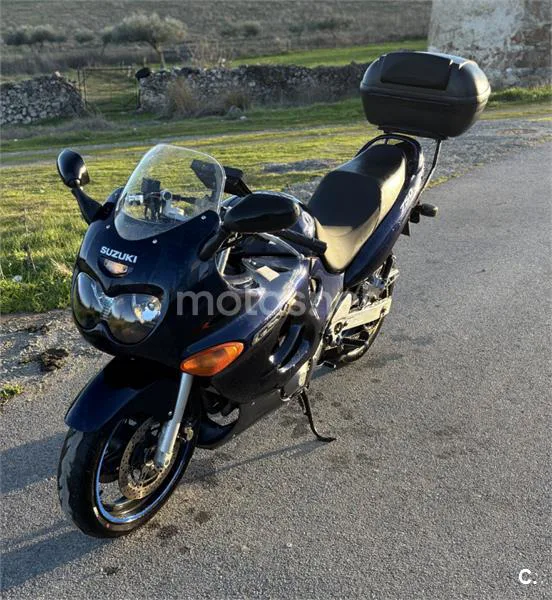Suzuki GSX 750 F – Vista 4