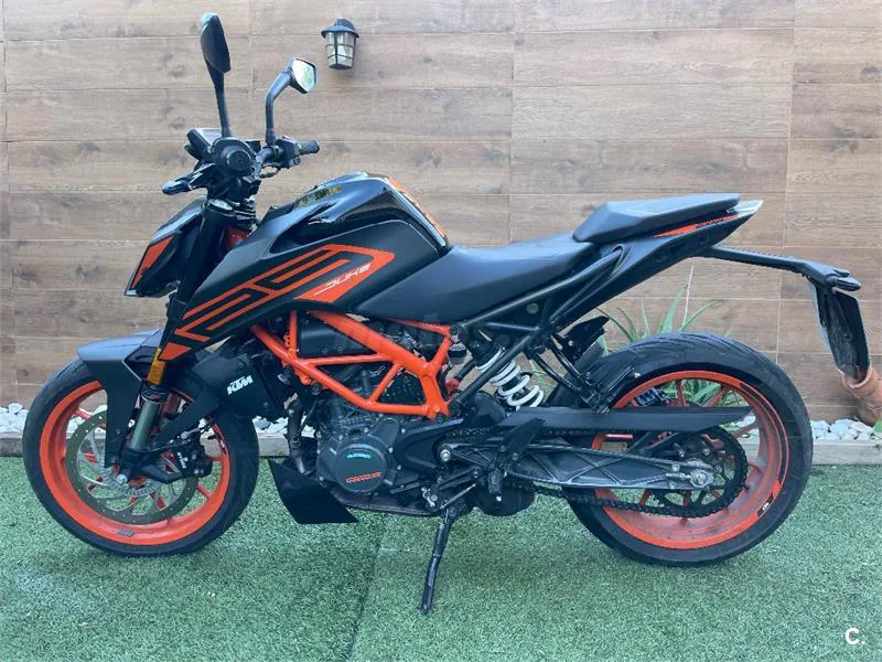 KTM 125 – Vista 2