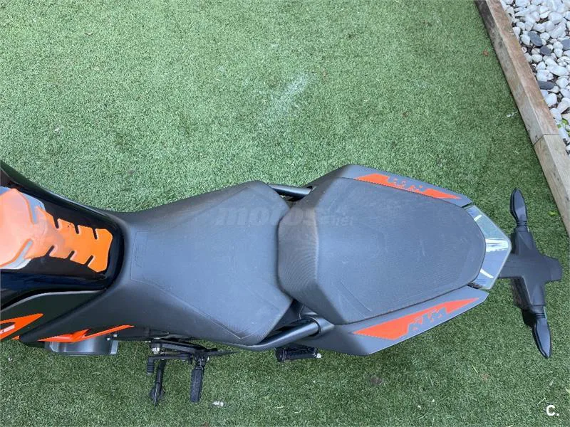 KTM 125 – Vista 11
