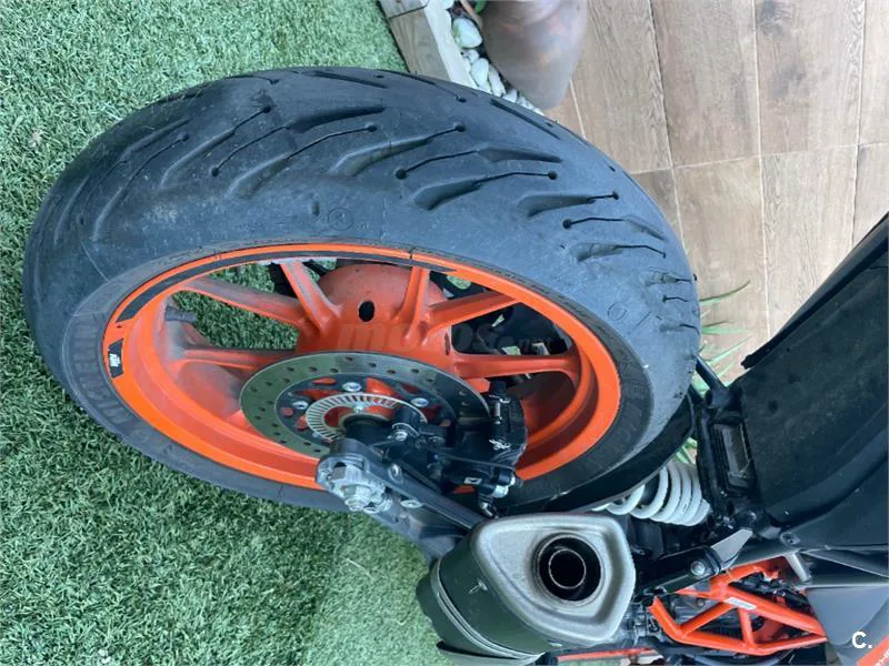KTM 125 – Vista 15