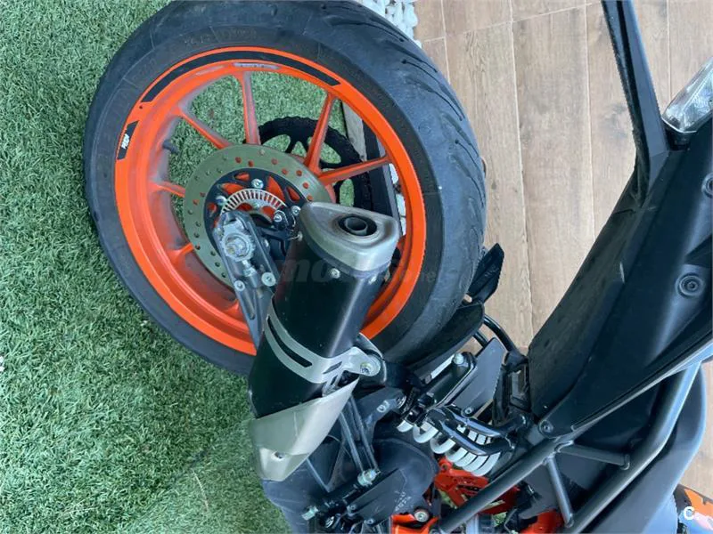 KTM 125 – Vista 16