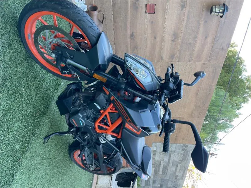 KTM 125 – Vista 3