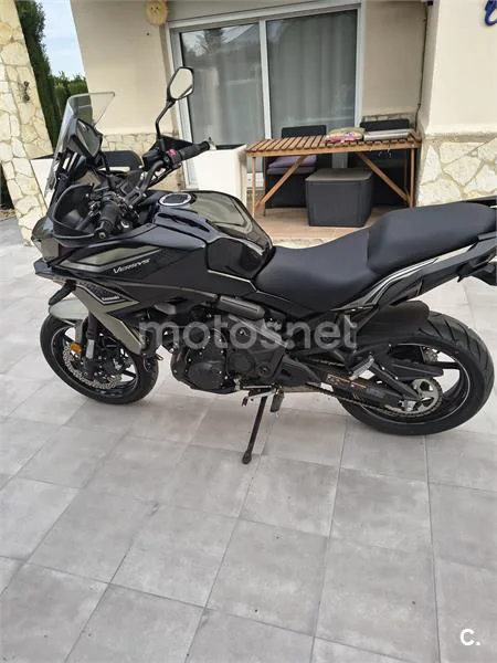 Kawasaki Versys – Vista 3