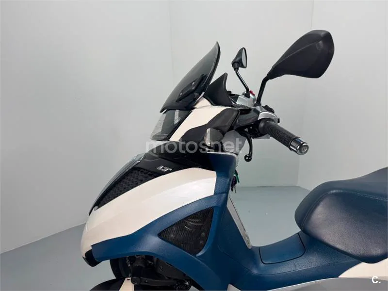 Piaggio MP3 Yourban 300 LT Sport – Vista 16
