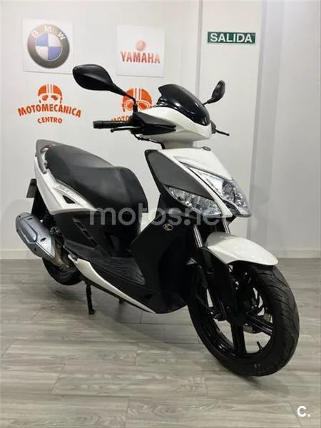 Kymco Agility City 125 – Vista 4