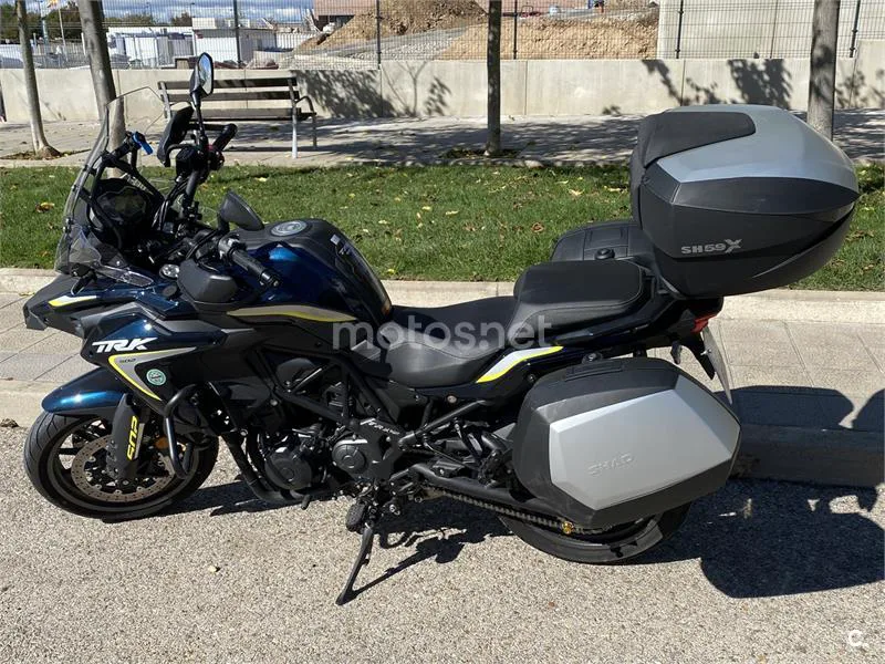 Benelli TRK 502 – Vista 3