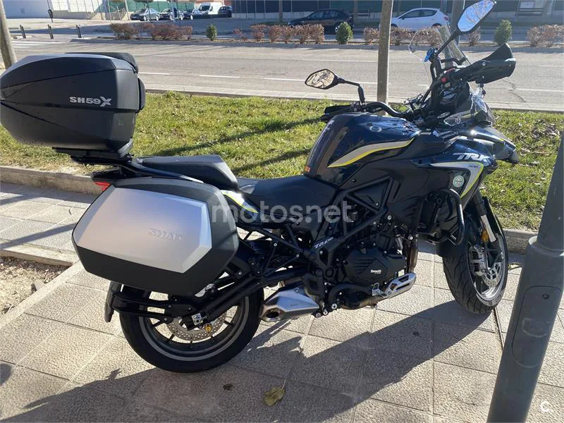 Benelli TRK 502 – Vista 9