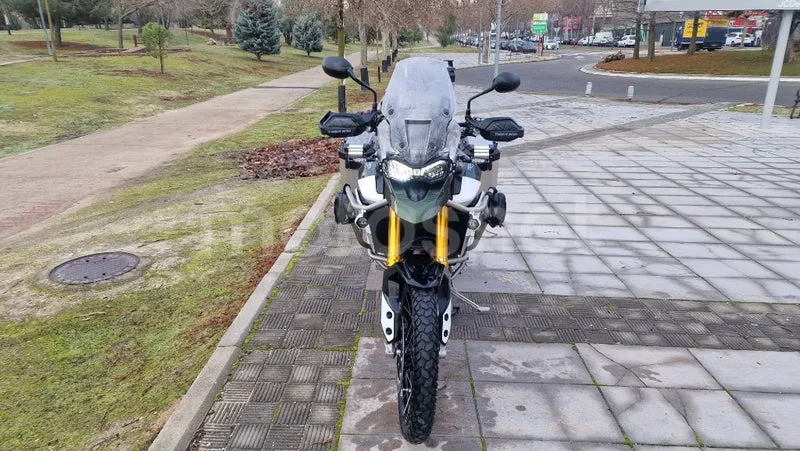 Triumph Tiger 900 – Vista 7