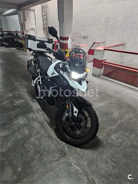 Triumph Tiger 900 – Vista 2