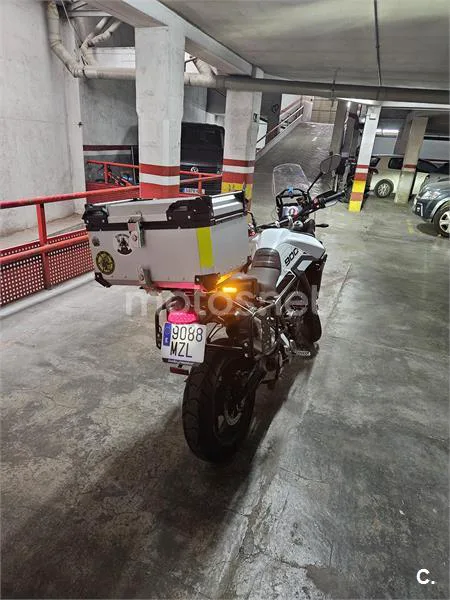 Triumph Tiger 900 – Vista 4