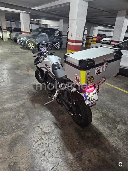 Triumph Tiger 900 – Vista 5