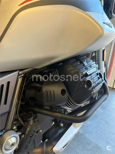 Moto Guzzi V85 TT – Vista 4
