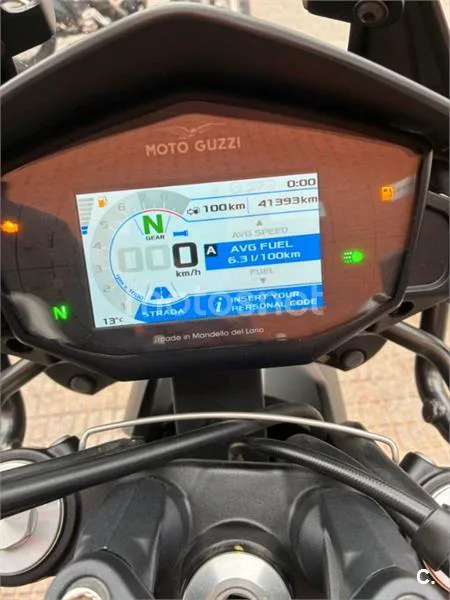 Moto Guzzi V85 TT – Vista 5