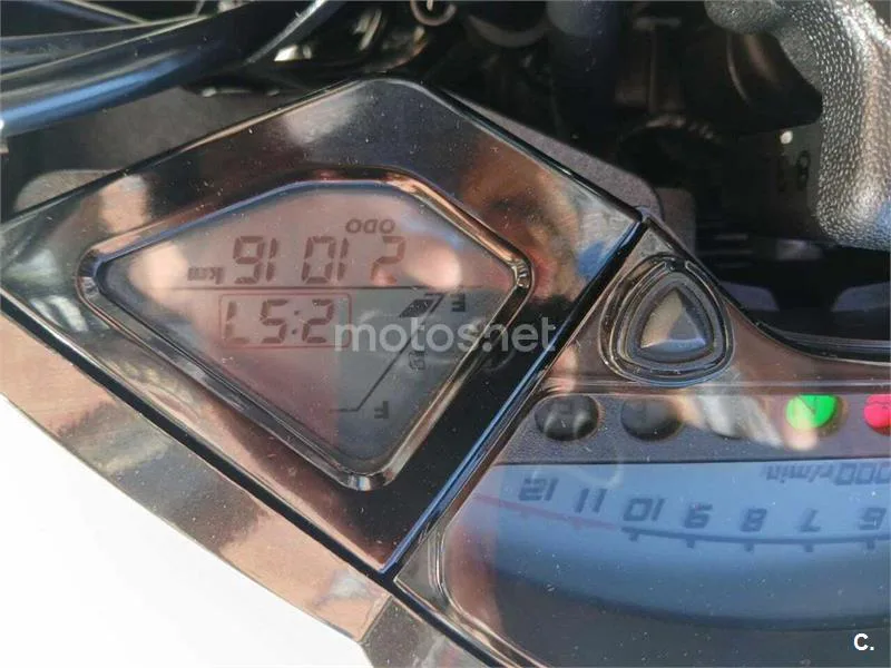 Honda CB 1000R – Vista 14