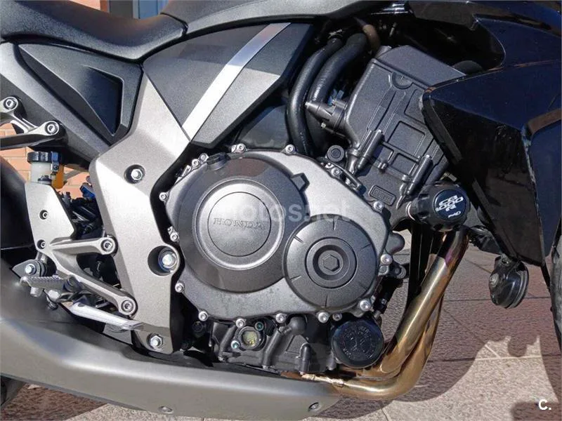 Honda CB 1000R – Vista 4