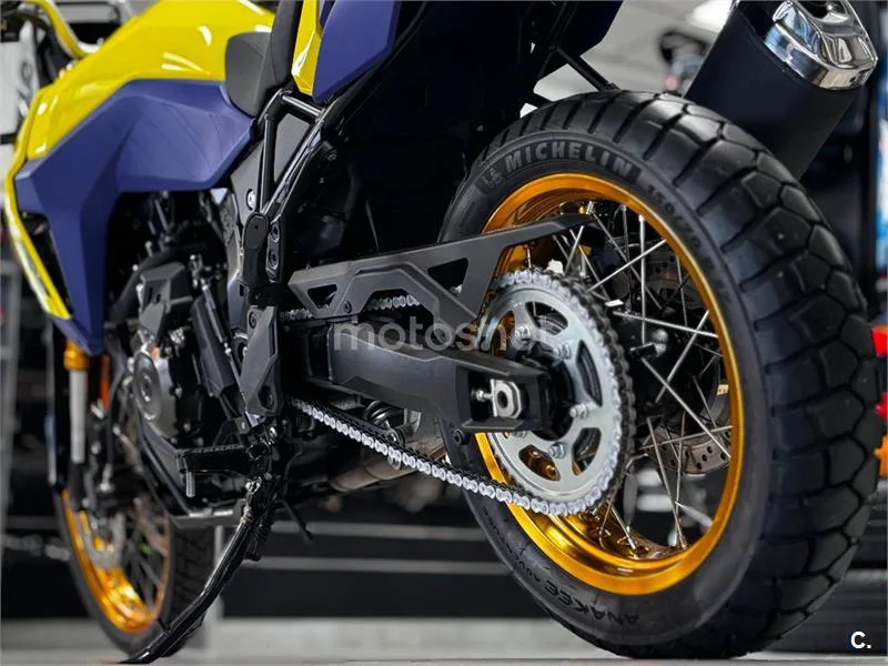Suzuki V-Strom 800 – Vista 7