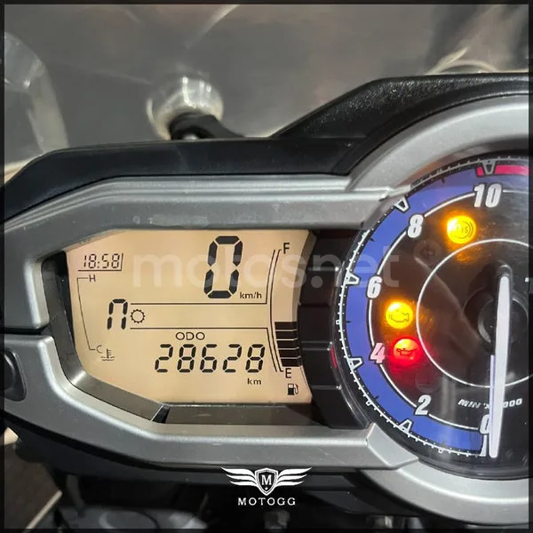 Triumph Tiger 800 – Vista 9