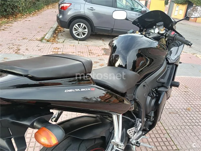 Yamaha R6 – Vista 3