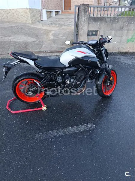 Yamaha MT-07 – Vista 4