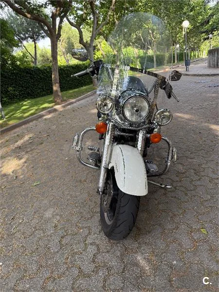 Harley-Davidson Touring Road King Classic – Vista 2