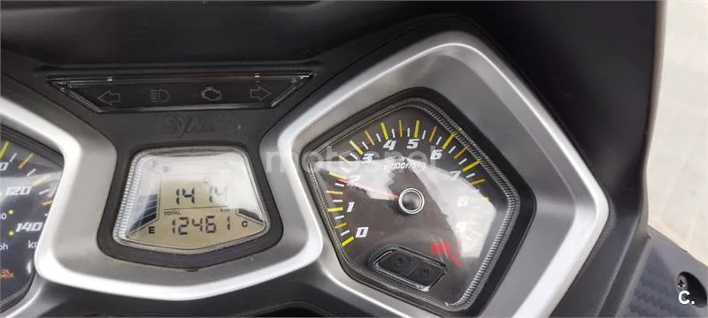 SYM Cruisym – Vista 5