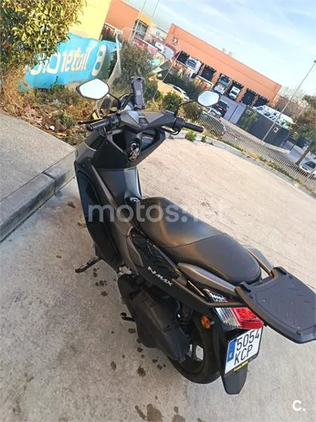 Yamaha NMAX – Vista 4