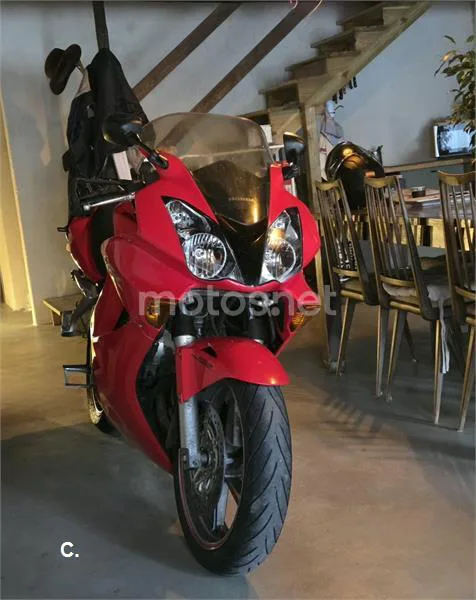 Honda VFR 800 – Vista 6