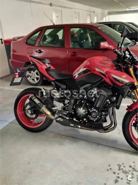 Kawasaki Z 900 – Vista 14