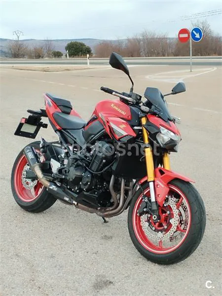 Kawasaki Z 900 – Vista 15