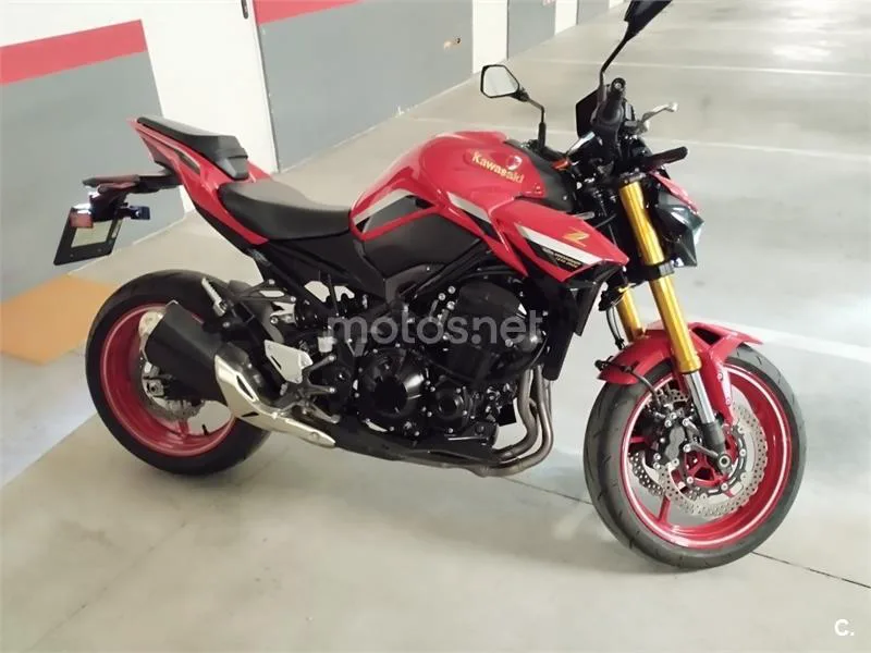 Kawasaki Z 900 – Vista 21