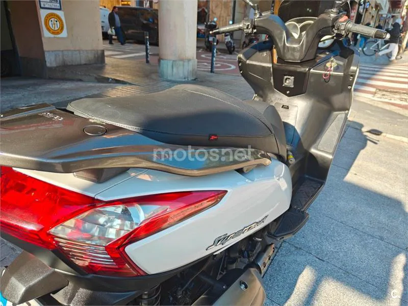 Kymco Super Dink 300 – Vista 5