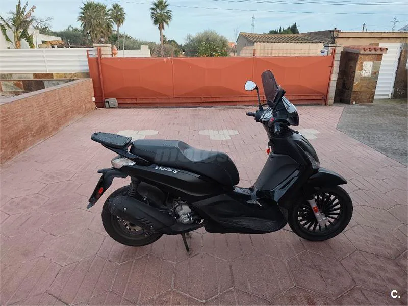 Piaggio Beverly 300 – Vista 3