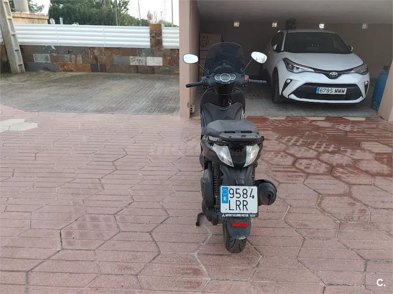 Piaggio Beverly 300 – Vista 4