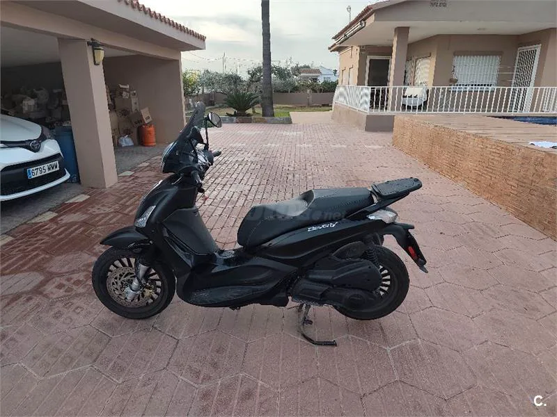 Piaggio Beverly 300 – Vista 5
