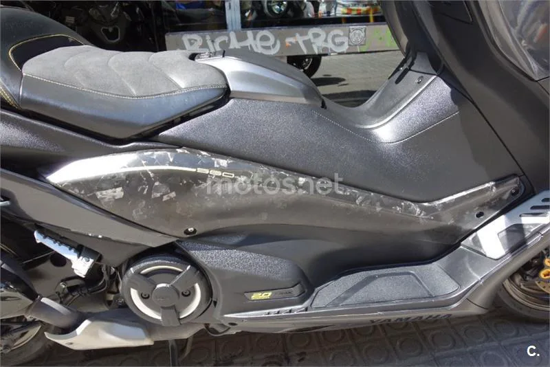 Yamaha TMAX – Vista 3