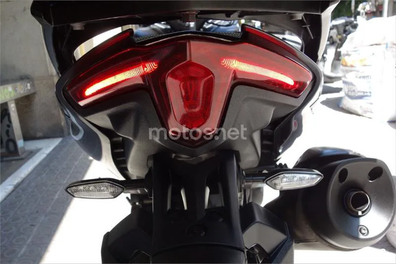Yamaha TMAX – Vista 22