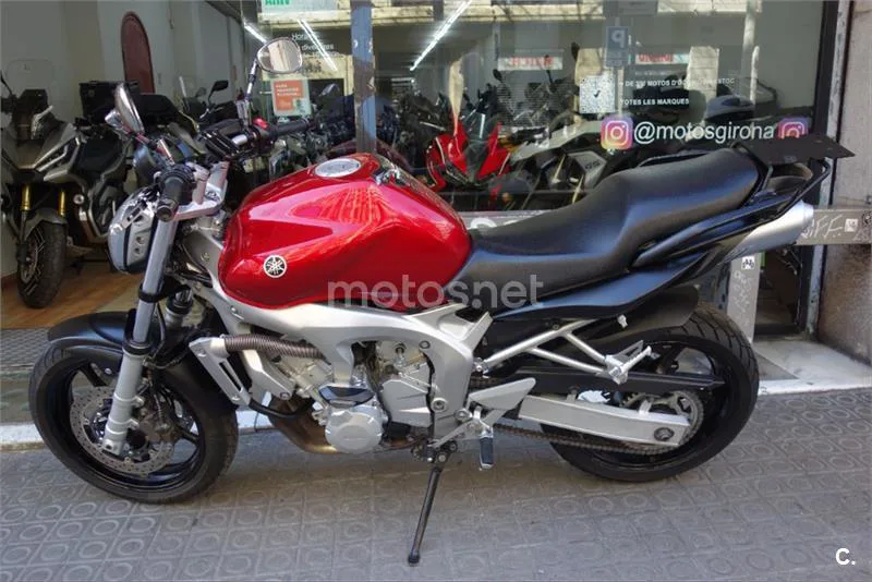 Yamaha FZ6 – Vista 16