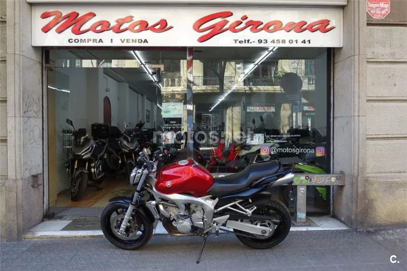 Yamaha FZ6 – Vista 19