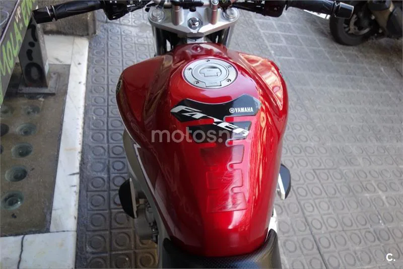 Yamaha FZ6 – Vista 9