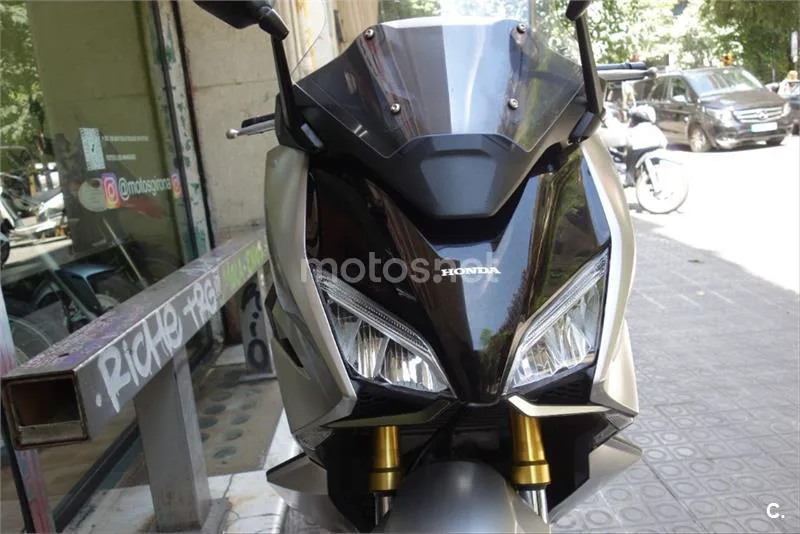 Honda Forza 750 – Vista 14