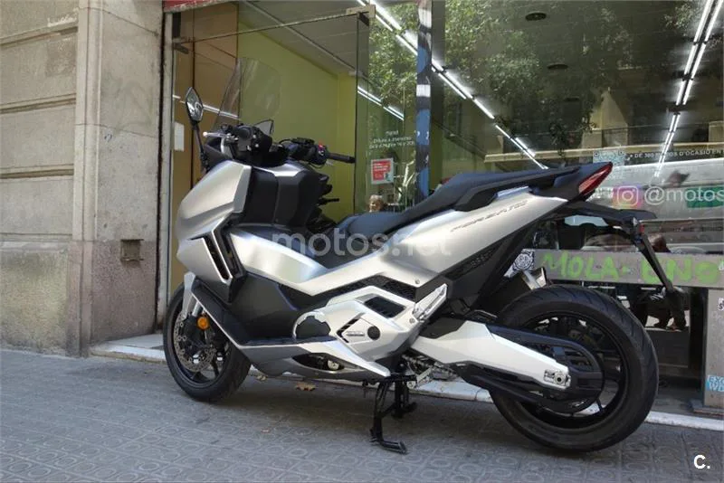 Honda Forza 750 – Vista 4