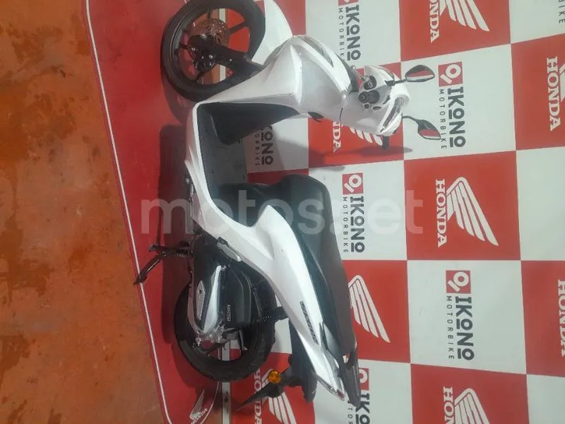 Honda Vision 110 1990 € 2025 Madrid - 2